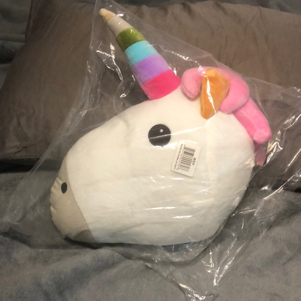 New in Bag: Unicorn Head Stuffed Animal
